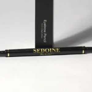 Eyebrow pencil pro