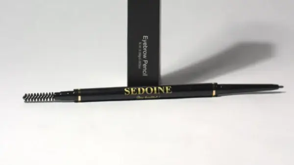 Eyebrow pencil pro